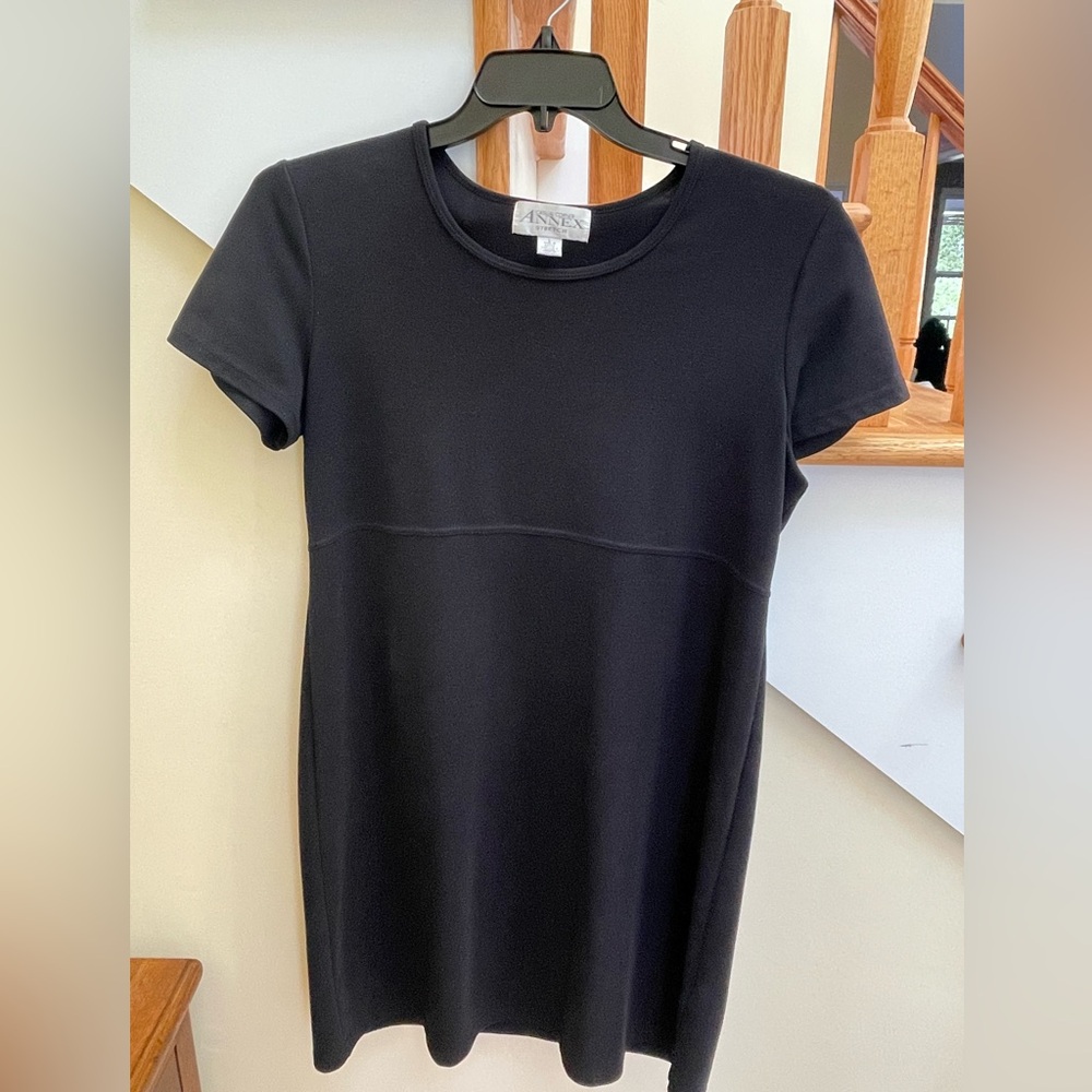 Casual Corner Annex Black Short Sleeve Knit mid-thigh dress, Sz. L